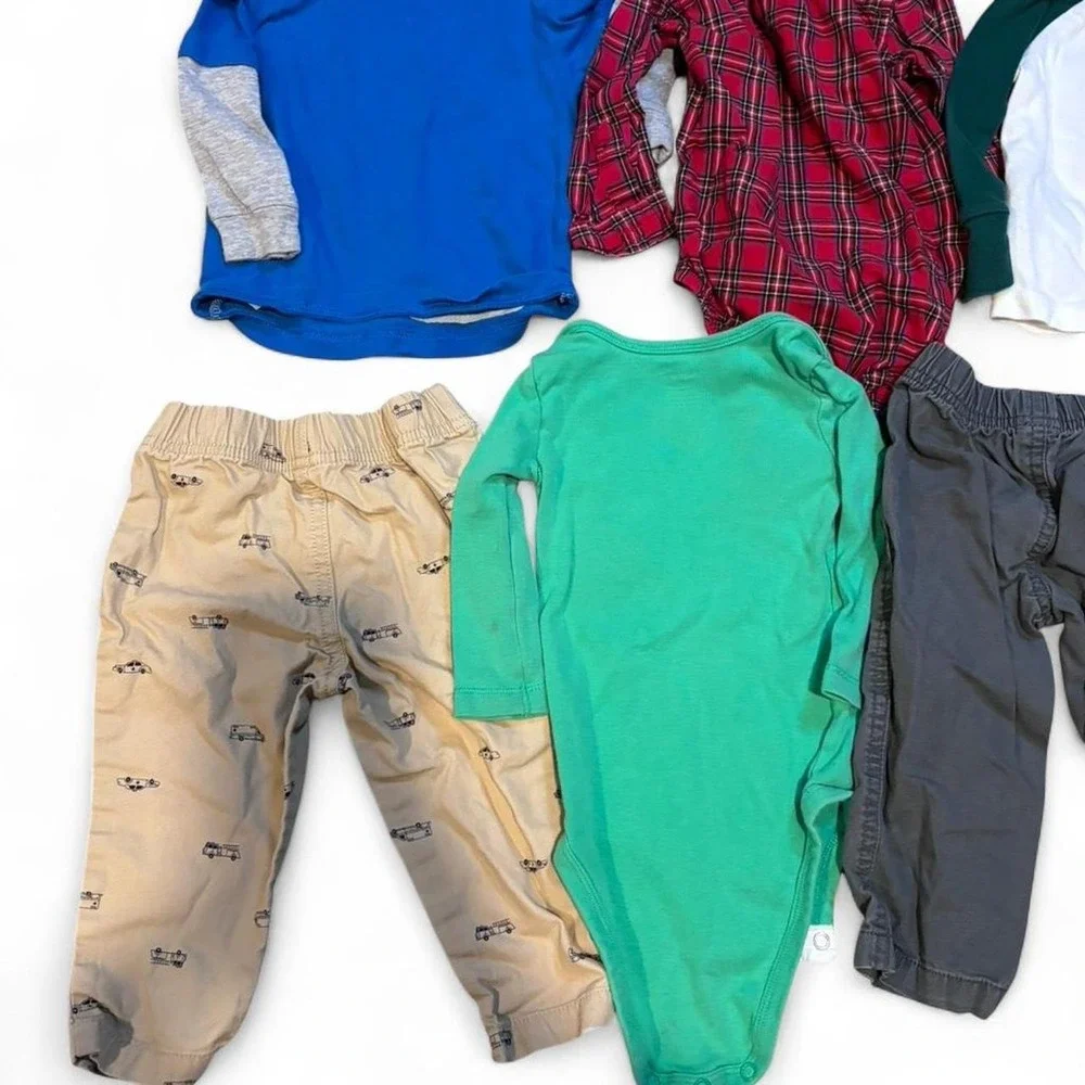 Baby boy Carters bundle of 7 pieces 4 long sleeve 3 pants Size 12 months
